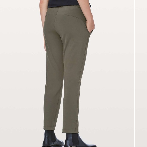 Lululemon On The Fly Pant - Picture 2 of 10